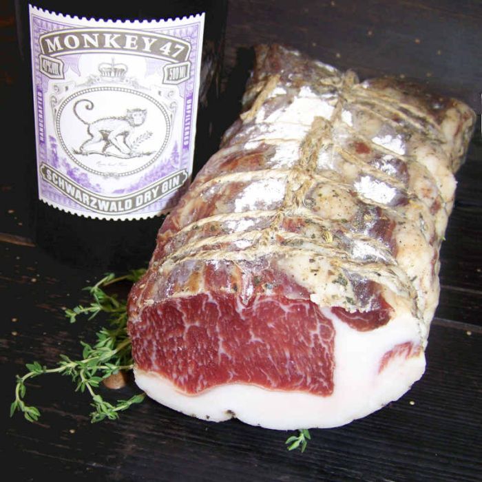 Mangalitza Rückenlachs "Gin Monkey 47"